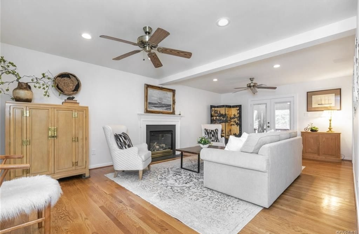 Occupied staging interior on Amber Forest Dr in Midlothian, Virginia