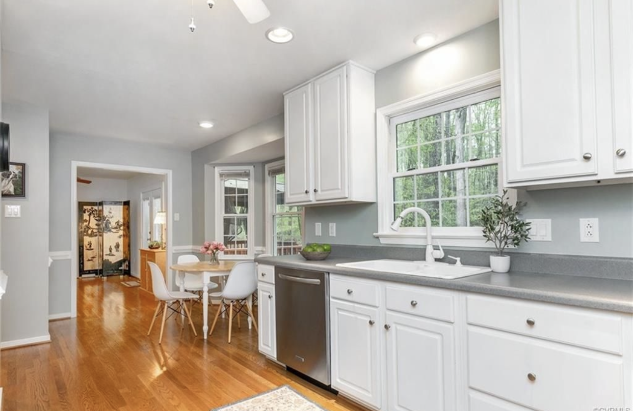 Occupied staging interior on Amber Forest Dr in Midlothian, Virginia