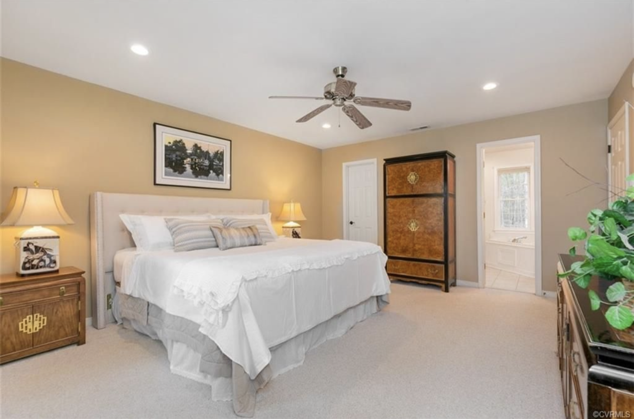 Occupied staging interior on Amber Forest Dr in Midlothian, Virginia