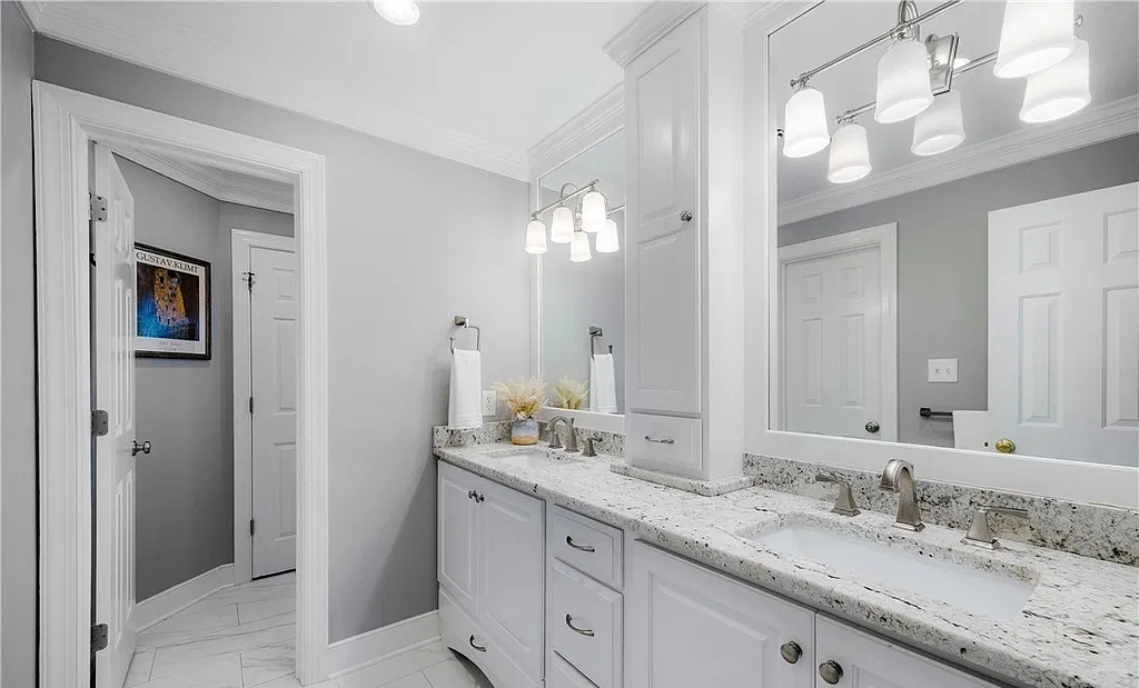 Professionally staged bathroom on Ballantrae Ct in Henrico, Virginia