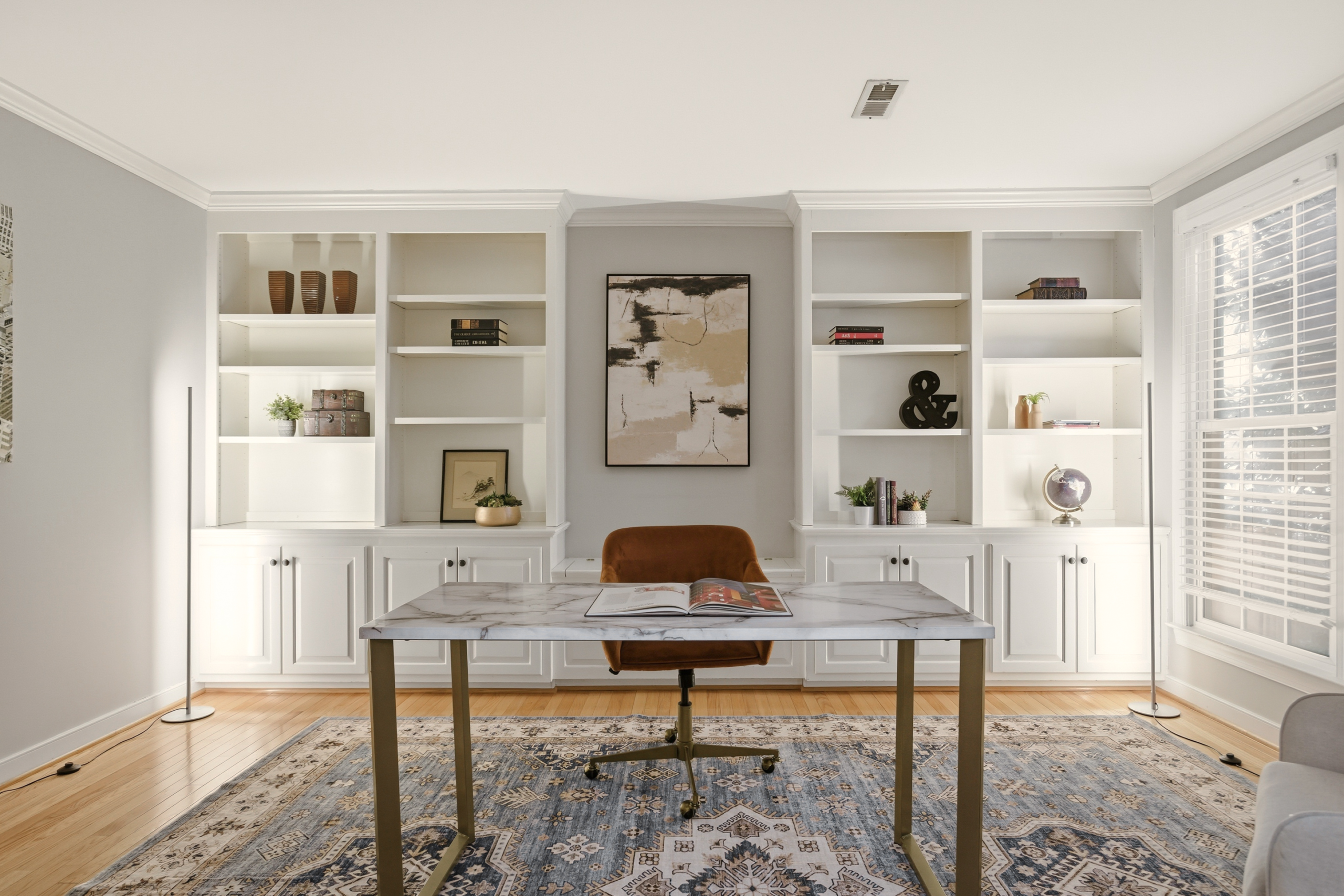 Professionally staged interior on Burning Oak Ct in Glen Allen, Virginia
