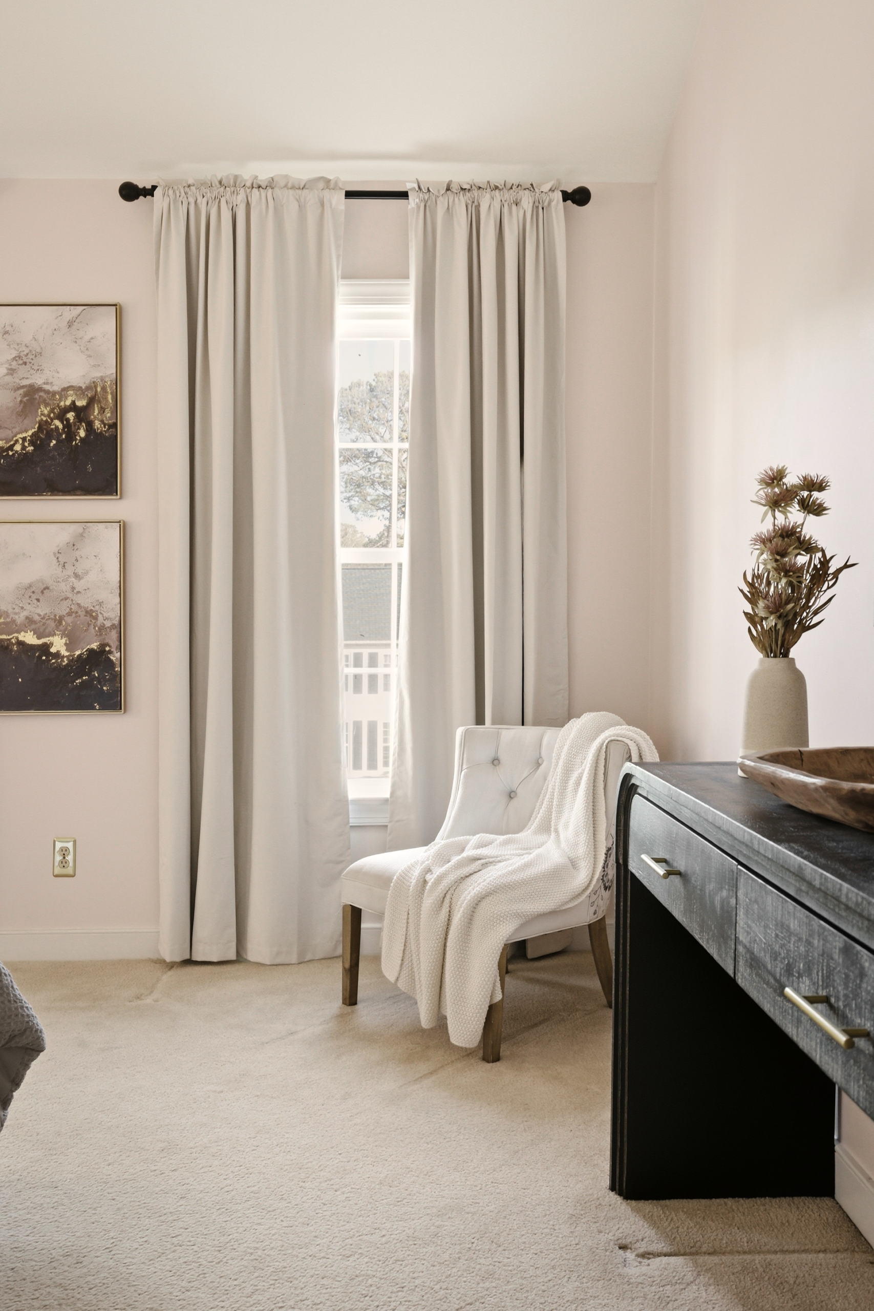 Professionally staged interior on Burning Oak Ct in Glen Allen, Virginia